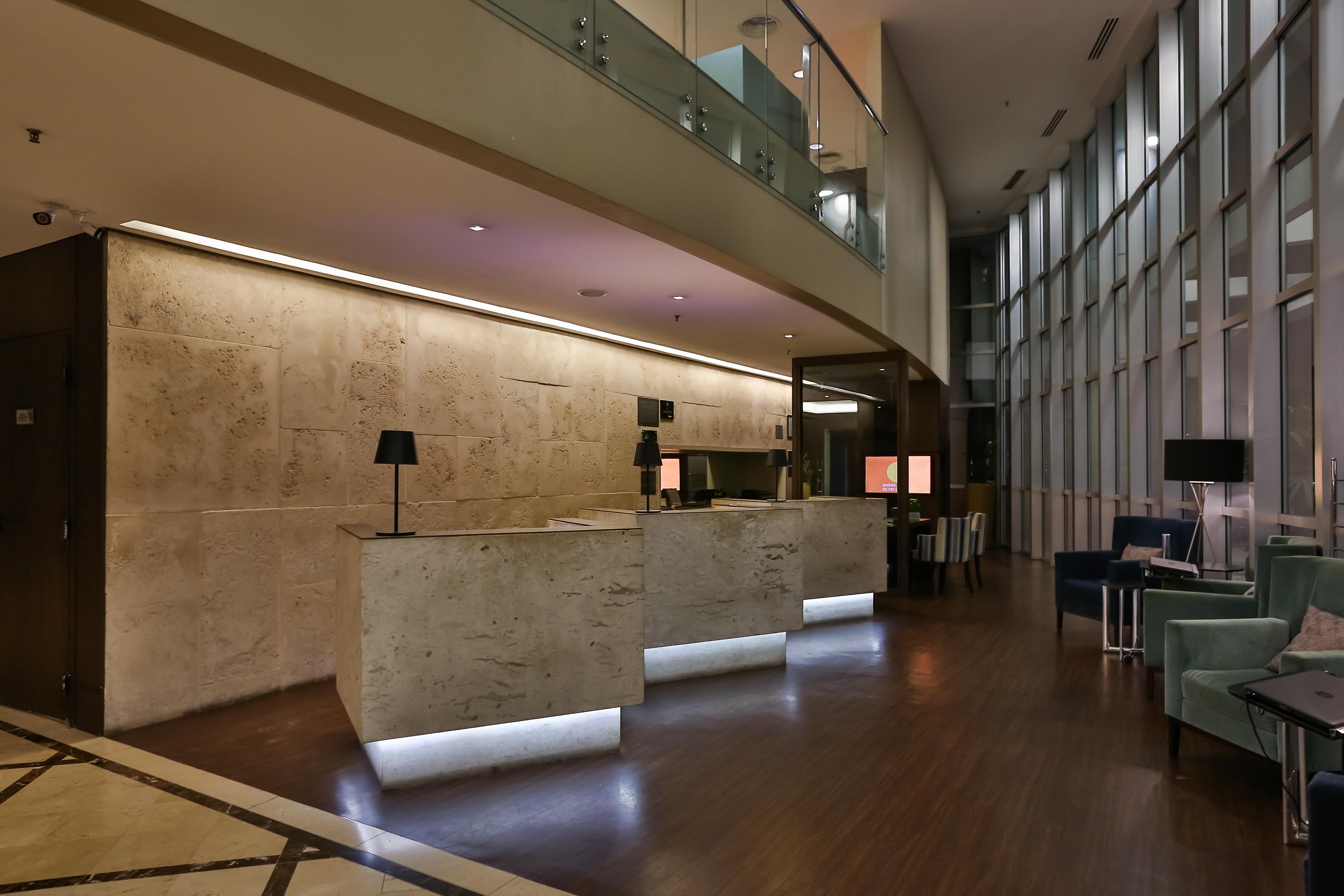 Radisson Vila Olimpia São Paulo Exteriör bild The reception area
