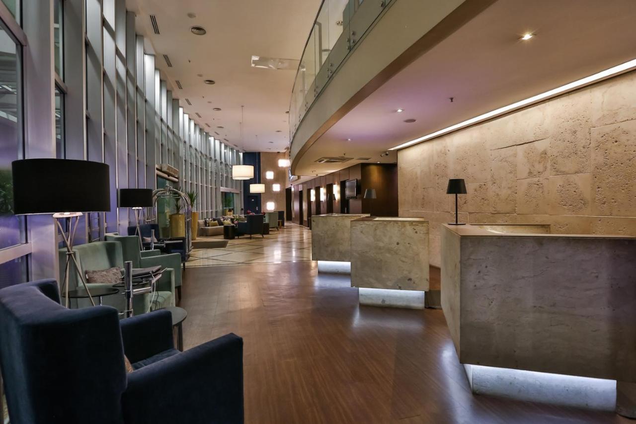 Radisson Vila Olimpia São Paulo Exteriör bild The lobby of the hotel